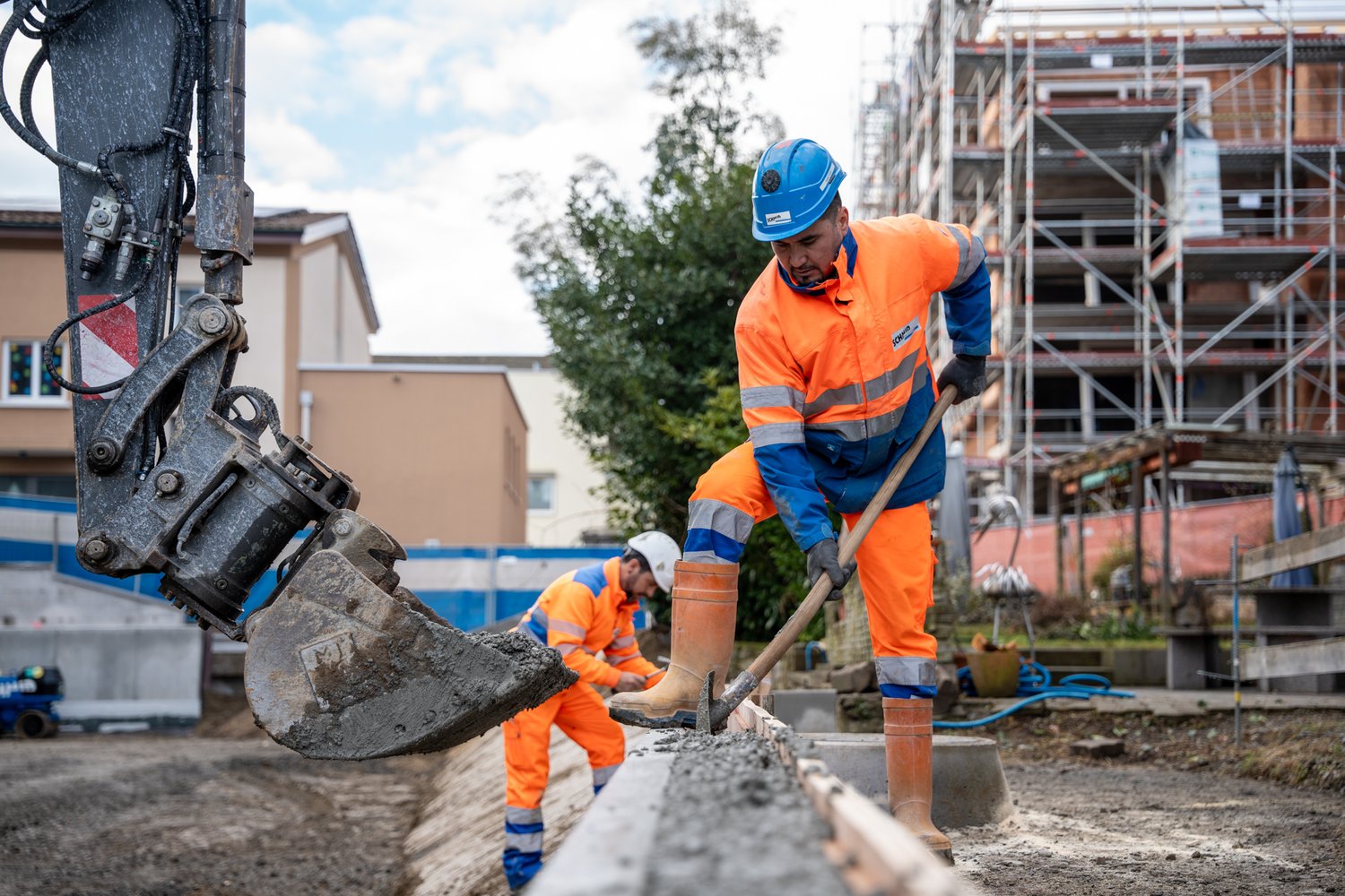 Gartenbauer bei der Arbeit