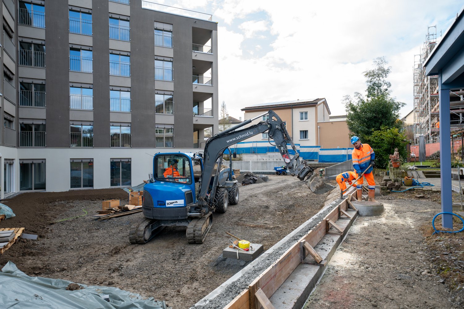 Umgebungsarbeiten beim MFH in Buchrain