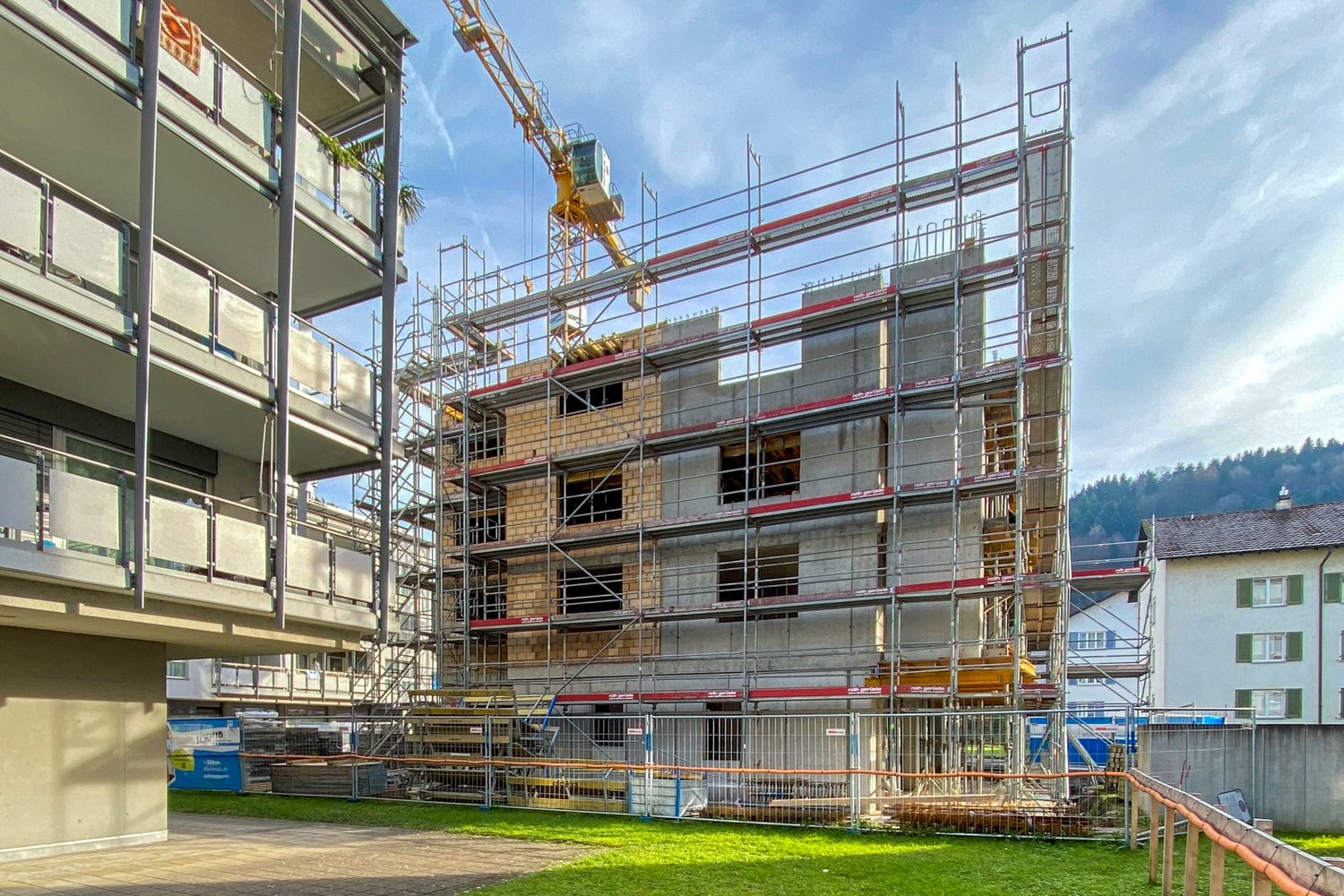 Rohbau des Mehrfamilienhauses am Gartenweg in Ebikon