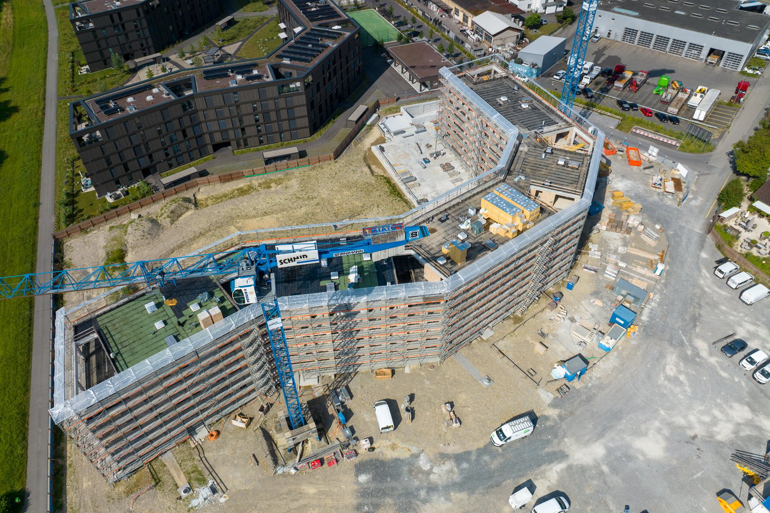 Luftaufnahmen der 2. Etappe Grünmatt Emmen - Rohbau