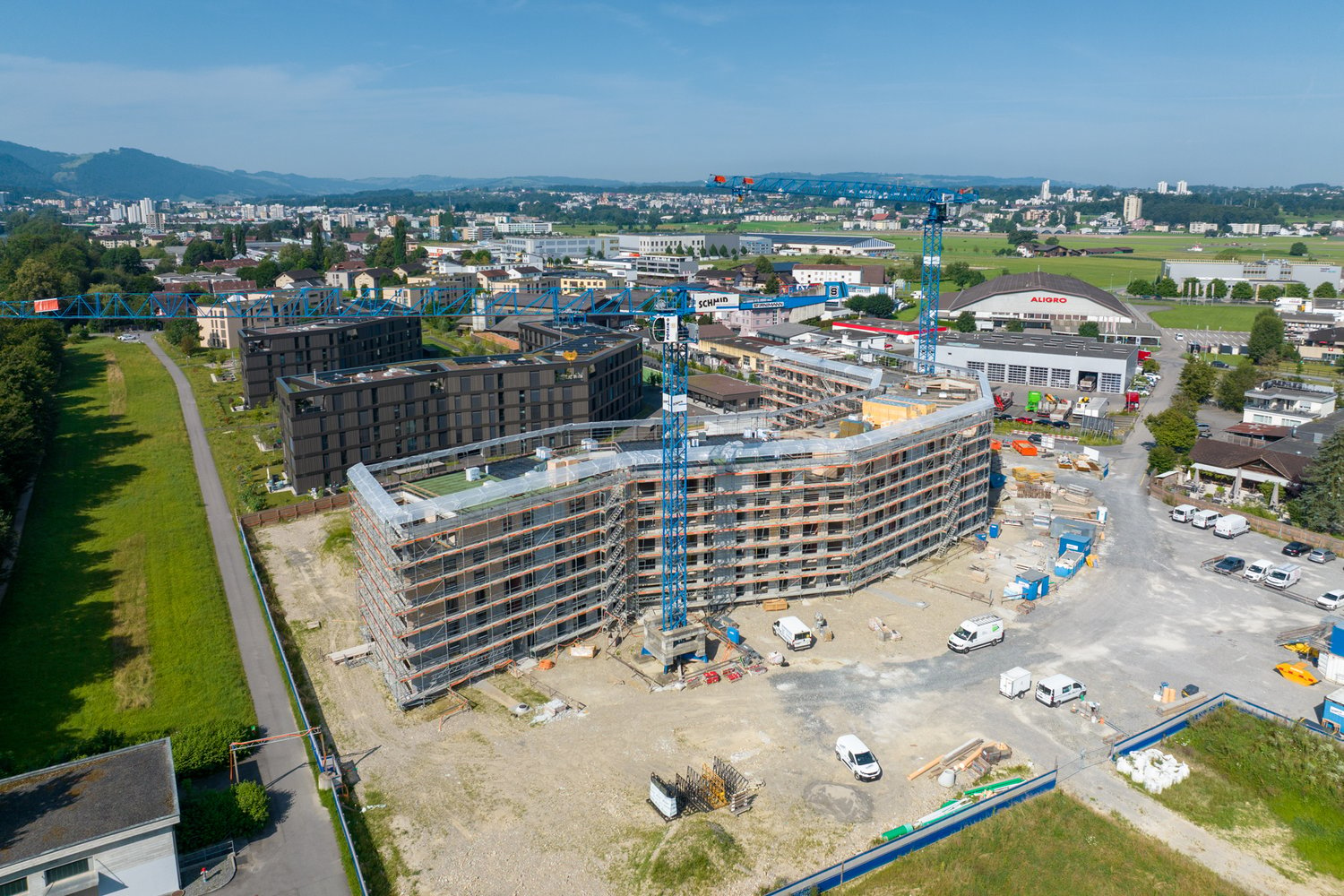 Luftaufnahmen der 2. Etappe Grünmatt Emmen - Rohbau