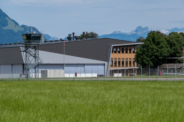 Neubau Maintenancehalle Pilatus Flugzeugwerke 