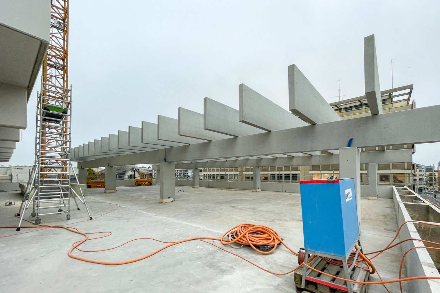 Pergola beim Hochbau in Zürich-Oerlikon